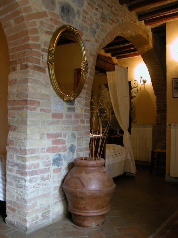 La Vecchia Corte San Gimignano Exterior foto