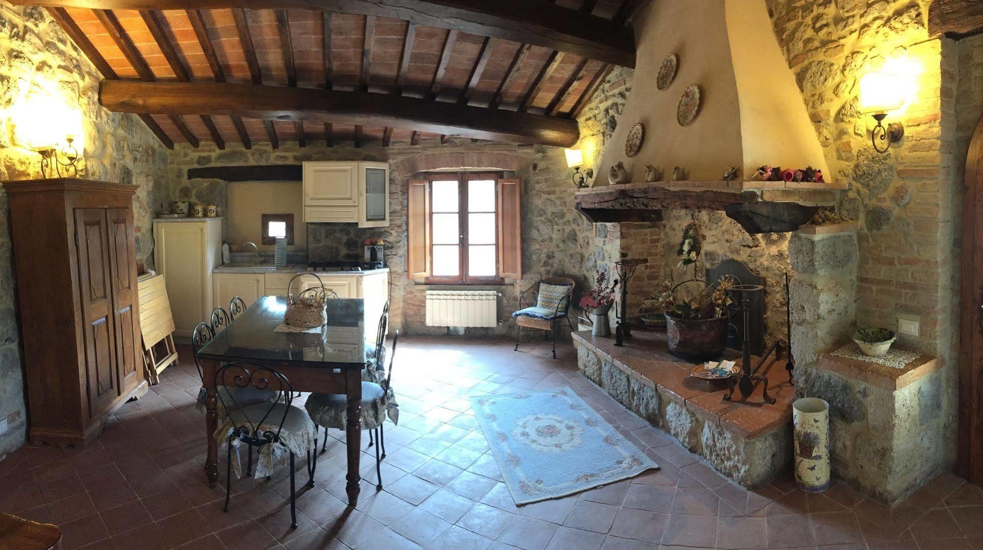 La Vecchia Corte San Gimignano Exterior foto